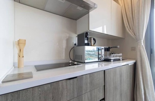 Bourgogne Apartment | Horizon Marina terrace