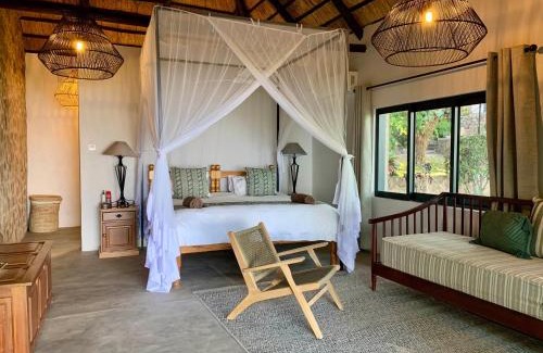 Kariba Cabin | Hornbill Lodge