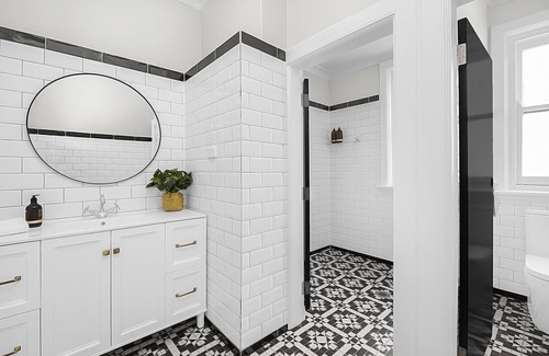 Homebush Hotel | Horse and Jockey Hotel Homebush