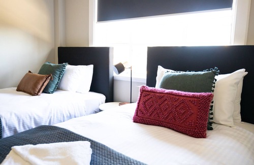 Homebush Hotel | Horse and Jockey Hotel Homebush