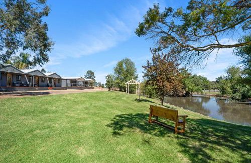 Cartwrights Hill Resort | Horseshoe Tourist Park