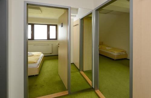 Strazne Hotel | Horský Hotel Friesovy Boudy
