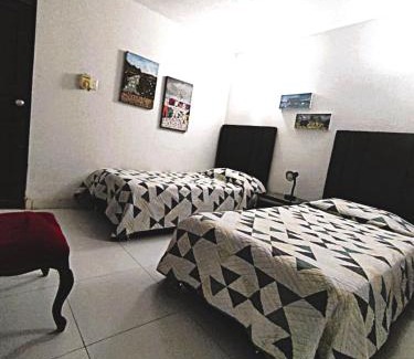 Comuna 2 House | Hospedaje a pocos metros del mar y del Centro histórico