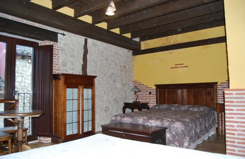 Penaranda de Duero House | Hospederia Jaramillo