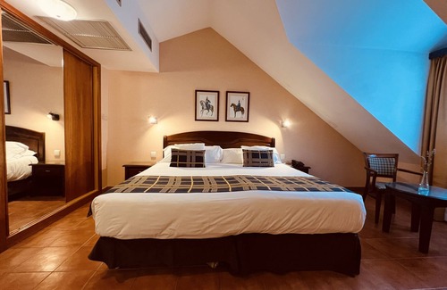 San Lorenzo de El Escorial Hotel | Hospedium Hotel Los Lanceros