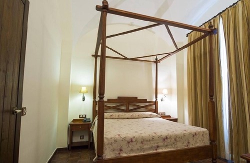 Villanueva de la Serena Hotel | Hospedium Hotel Cortijo Santa Cruz