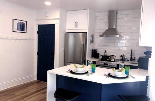 Cliff - Cannon Apartment | Hospitals Manito Park, Huckleberrys Market