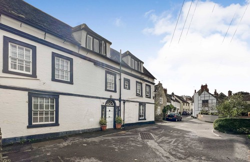 Melksham Apartment | Host Stay Apartment 6 Church Walk