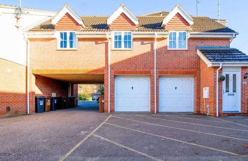 Hatfield Apartment | Host & Stay | Campion Road