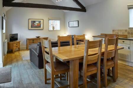 Consett House | Host & Stay - Derwent