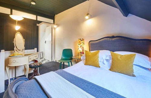 Staithes House | Host & Stay - Dotty's Coastal Retreat