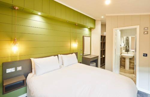 Briggswath House | Host & Stay - Eller Beck, The Cabin In The Woods