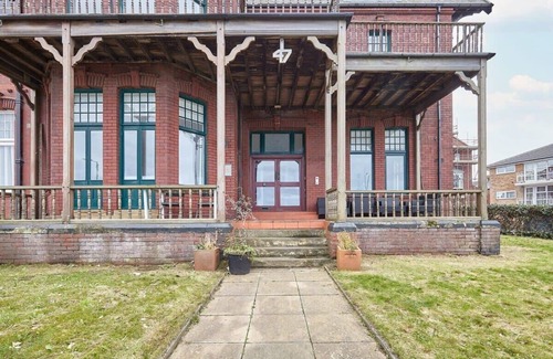 Saltburn-by-the-Sea Apartment | Host & Stay | Sea Forever Seafront Villa