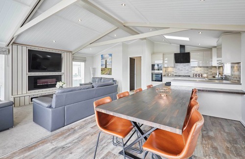 Carlton-in-Cleveland House | Host & Stay | Henry Bolckow Lodge