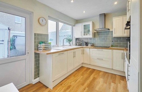 Amble House | Host & Stay | Hope Terrace