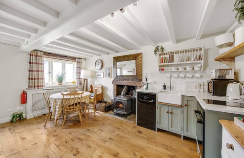 Leek House | Host & Stay | Lakeview Cottage - Upper Hulme