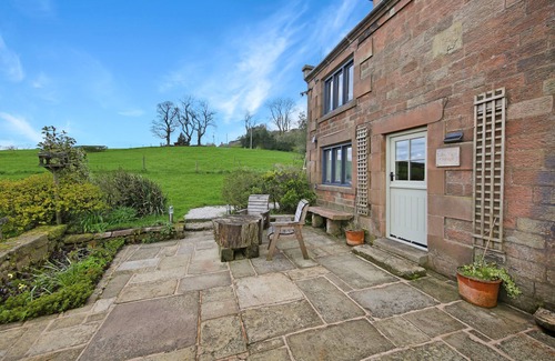 Leek House | Host & Stay | Lakeview Cottage - Upper Hulme