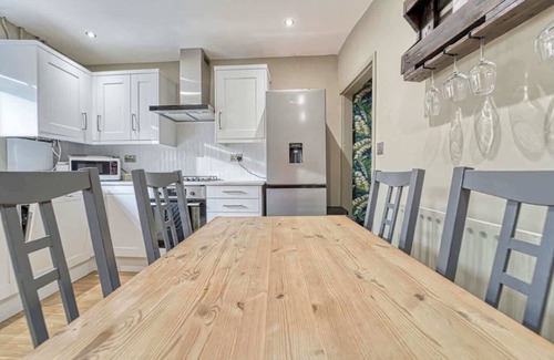 Mountsorrel House | Host & Stay | Loughborough Road House