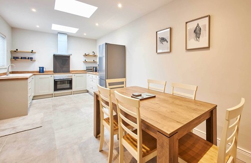South Charlton House | Host & Stay | Porter Cottage