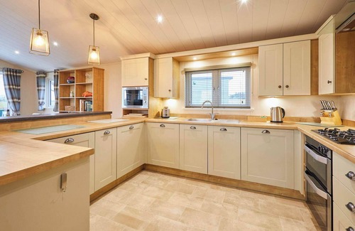 Low Gate Ski Chalet | Host & Stay | Portland One