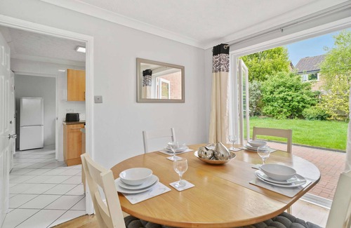 Milton Keynes House | Host & Stay | Stockenchurch