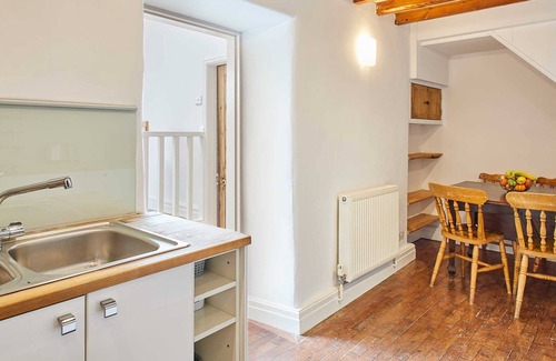 Trefor House | Host Stay Trefor Cottage