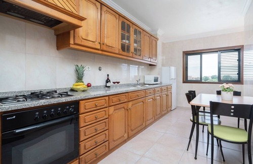 Sao Mamede de Infesta Apartment | Host Wise - Sunny Cozy Flat w/Terrace | São João