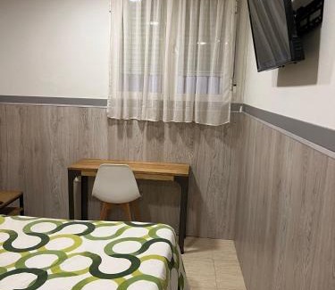 Olias del Rey House | Hostal 82