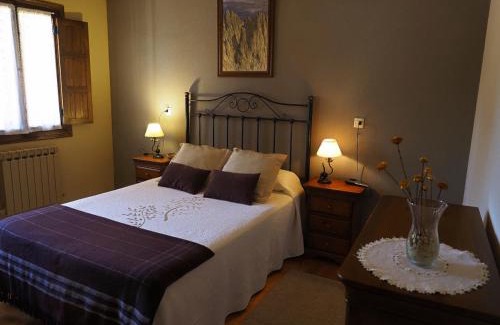 Navarredonda de Gredos House | Hostal Almanzor Gredos