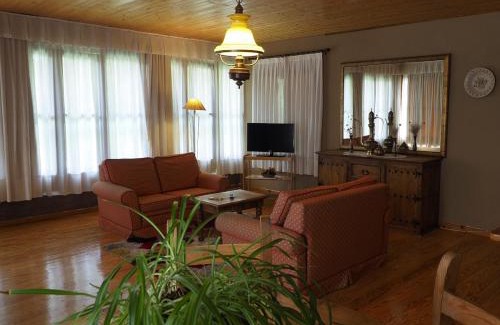 Navarredonda de Gredos House | Hostal Almanzor Gredos