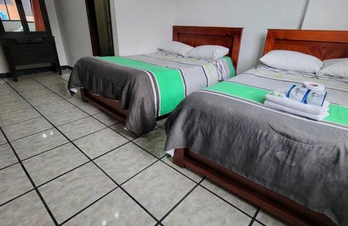 Cotacachi House | HOSTAL AMARU