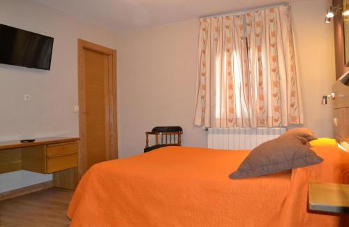 Cercedilla House | Hostal Aribel Longinos