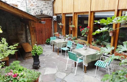 Larrede Hotel | Hostal Casa Laplaza
