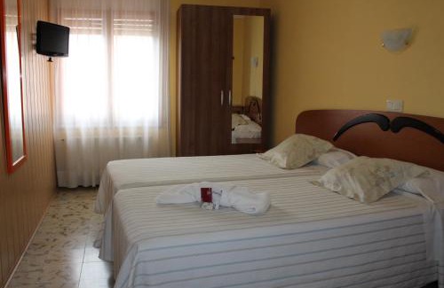 Caldes de Malavella House | Hostal Fabrellas
