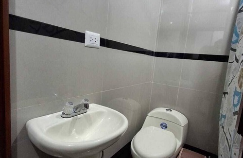 Santiago de Surco Hostel | Hostal Jovita