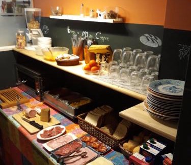 Arenys de Mar House | Hostal La Lluna