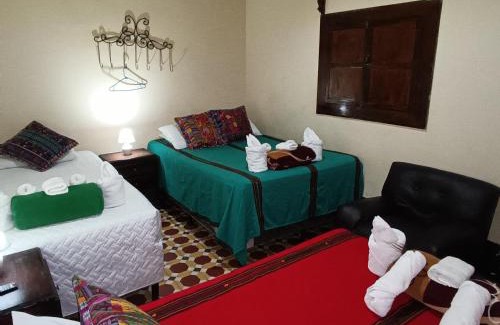 Antigua Guatemala Bed & Breakfast | HOSTAL LA PAZ