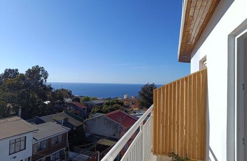 Playa Ancha Hotel | Hostal lala porteña vista al mar, baño privado y desayuno