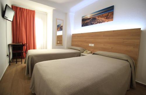El Altet House | Hostal Pensimar