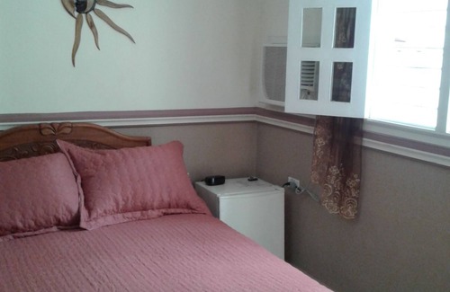 Moron Hostel | Hostal Pino y Agnia