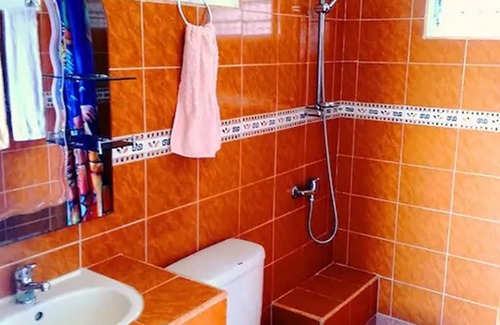 Holguin House | Hostal Villa Arenas