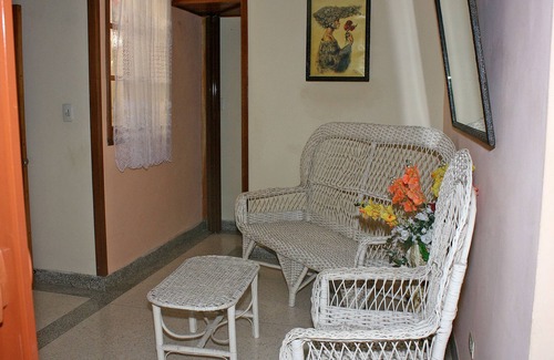 Holguin House | Hostal Villa Selva - Holguin