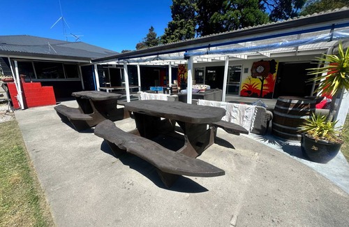 Motueka Hostel | Hostel ∙ 8 guests
