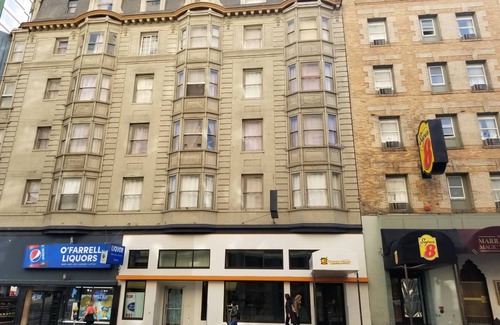 Theater District Hostel | Hostel ∙ 8 guests