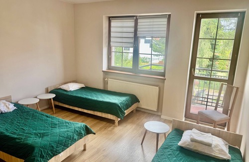 Ursynow House | Hostel Villa Krasnowolska Self Check-In