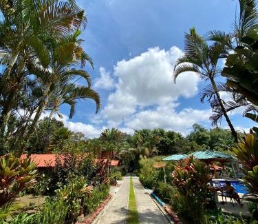 Mindo Hotel | Hostería Arasari