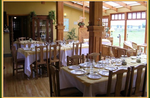 Torres Del Paine Hotel | Hosteria Lago del Toro