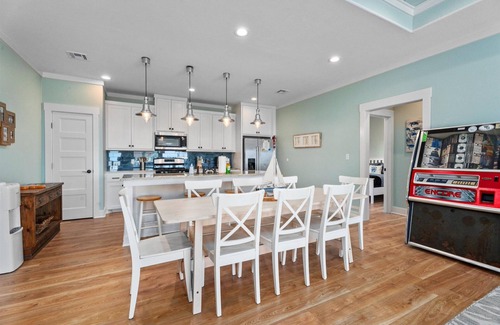 Crystal Beach House | Hot Tub | Beach View | Sleeps 12