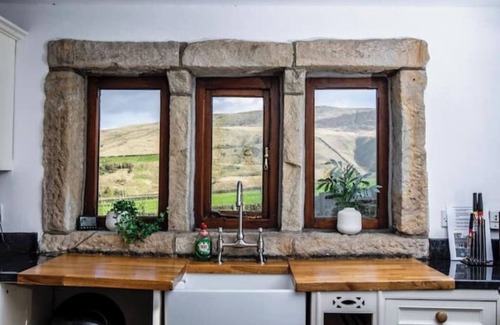 Lumbutts Cottage | Hot tub Cottage, stunning views