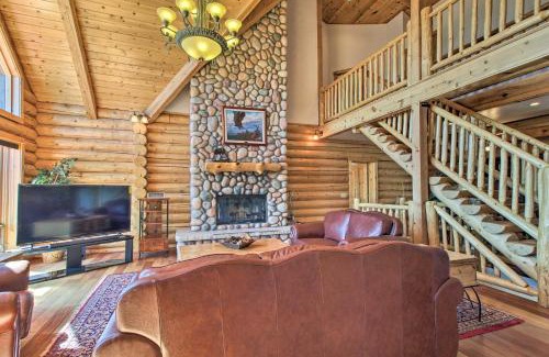 Show Low House | Hot Tub, Game Room and Theater Luxe Show Low Home